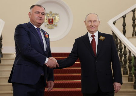 Президент Южной Осетии заявил, что РФ для осетинов большая Родина