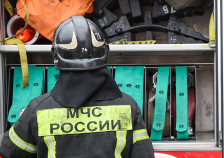 Появились кадры пожара в анапском парке аттракционов