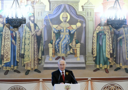 Путин на приеме в Кремле поднял тост за поколение победителей