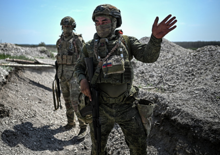 На параде Победы впервые показали работу российских военных в зоне СВО