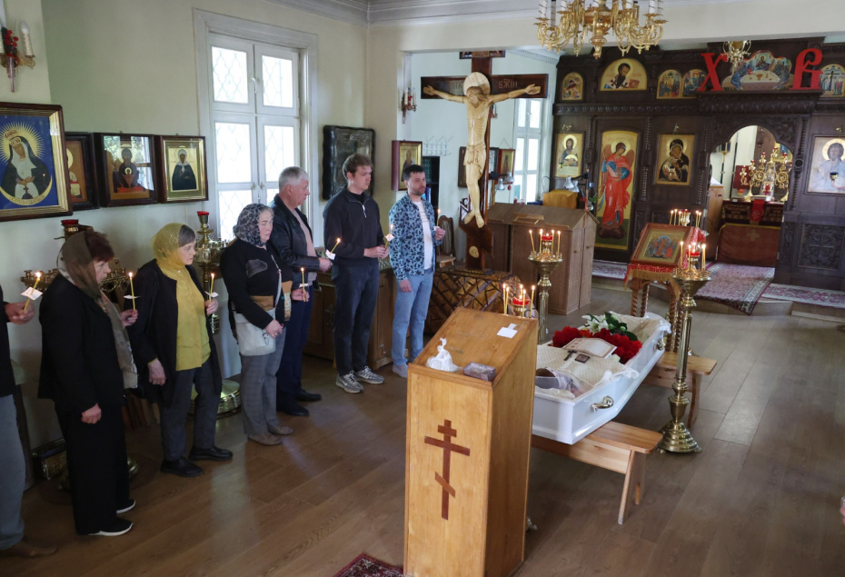 Церемония прощания с Еленой Ульяновой — правнучкой Владимира Ленина