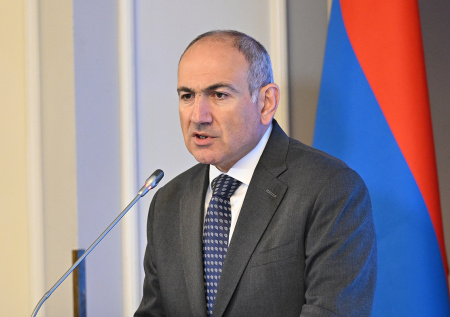 Пашинян оценил новый закон о защите россиян за рубежом