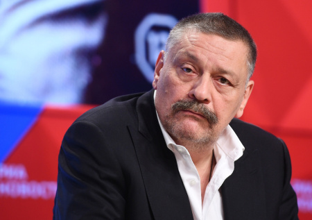 Письмо в Госдуму, нехватка денег, возвращение: как живет Дмитрий Назаров