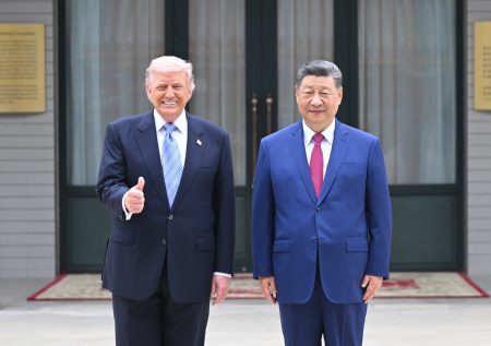 Приехал унижаться и просить: Си показал Трампу, кто теперь диктует условия