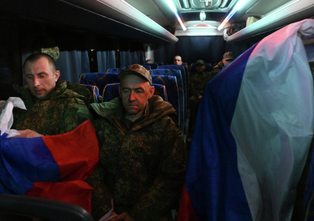Раскрыта страна, которая помогла с обменом пленными между РФ и Украиной