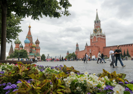 Пенсионерка сбежала из Бишкека в Москву, чтобы вспомнить молодость