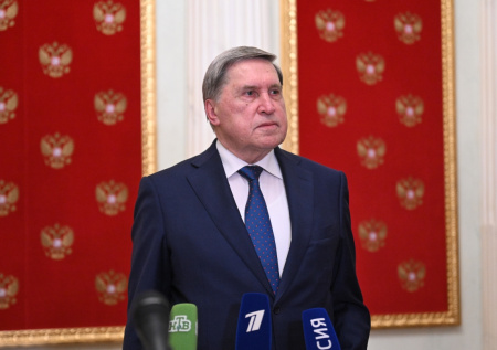 «Примут концептуальный документ»: Ушаков о планах Путина и Си Цзиньпина