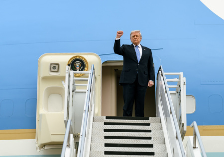 Трамп отказался атаковать Иран