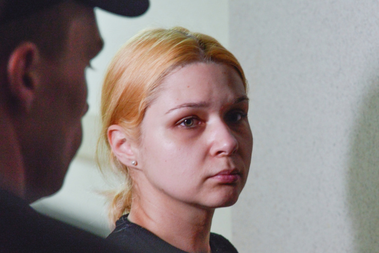Екатерина Тархова, обвиняемая в убийстве экс-мэра Самары Виктора Тархова и его супруги, на заседании в Самарском областном суде