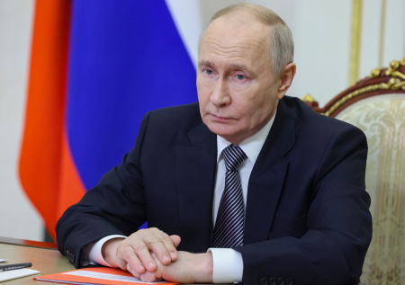 Путин провел совещание с членами Совбеза России