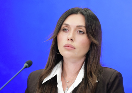 Карицкая показала памятник Паше Технику
