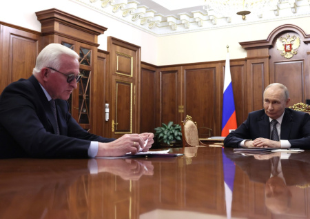 Путин провел рабочую встречу с президентом РСПП в День предпринимательства