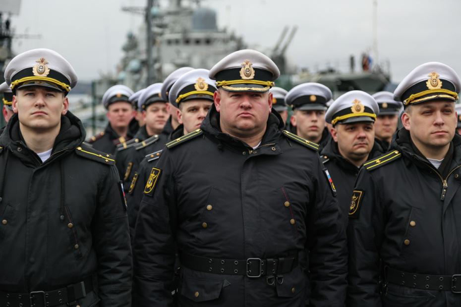 Моряки Северного флота РФ во время торжественного митинга в честь Дня Северного флота в Североморске