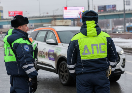 Автоюрист оценил идею усилить контроль за сферой каршеринга