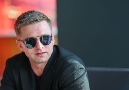 Роман Курцын рассказал, чем удивил Хабенский на съемках фильма «Огонь»