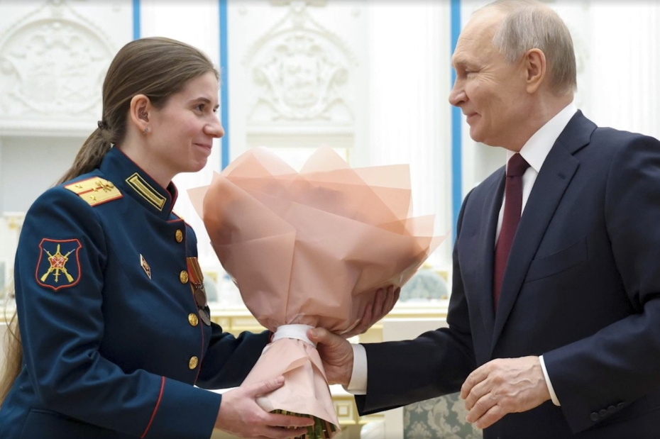 Разведчица Малая и Владимир Путин