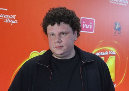 Актер Кулик госпитализирован после неудачного прыжка в бассейн