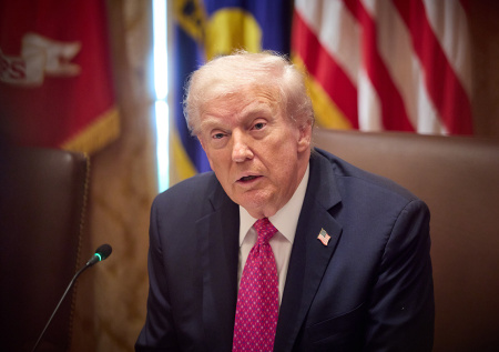 Трамп начал совещание с разведкой по сделке с Ираном