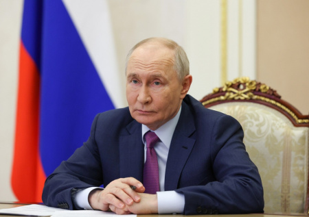 Путин предложил отделить русский язык от литературы на филфаках