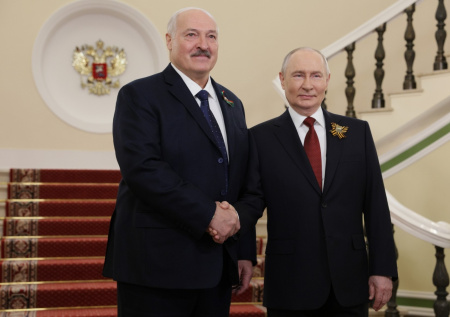 Путин раскрыл, что Лукашенко привез в Москву на 9 Мая