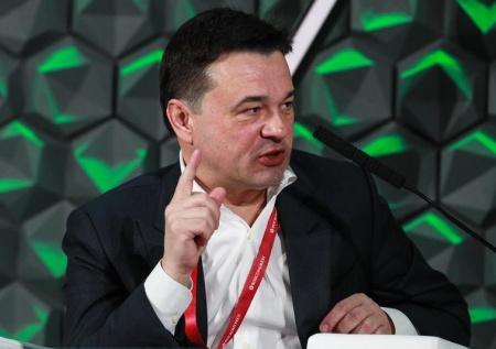«На „ты“ с ИИ»: Воробьев пообещал внедрить в столице киберуроки
