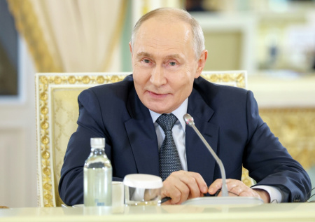 Путин удивился реакции на его слова о Шредере как о возможном переговорщике