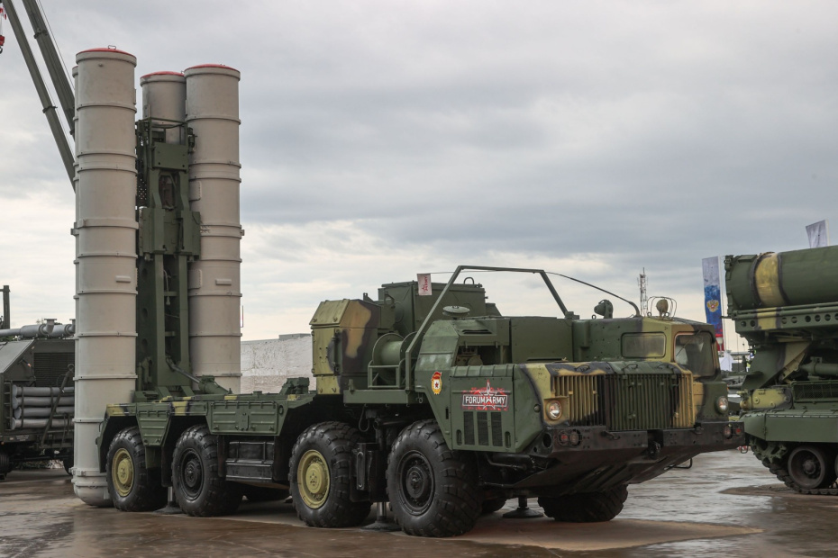 Зенитная ракетная система С-400