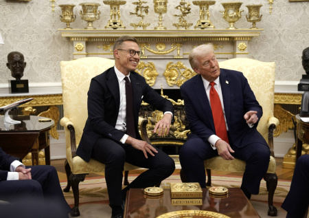 Решил станцевать с «девушкой» Трампа: зачем Стубб зовет Канаду в ЕС