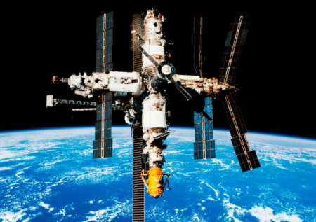 NASA вернуло своих астронавтов на МКС