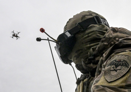 Российские военные поразили редкий шведский танк в Харьковской области