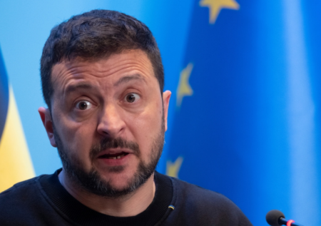 Зеленский с опозданием прибыл на переговоры по Украине