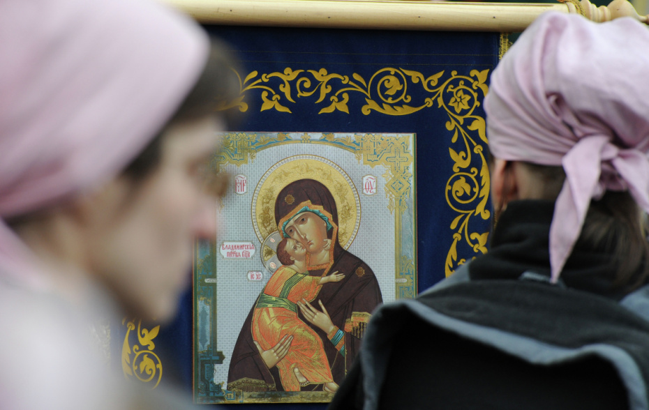 Паломники в городе Кирове во время Великорецкого крестного хода