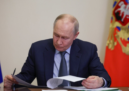 Закон об аресте имущества правонарушителей-релокантов утвердили в России