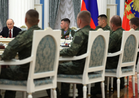 Путин раскрыл число военнослужащих в зоне СВО
