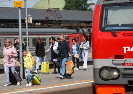 Обстановка в Крыму 14 июня: что с поездами, пересадка на автобус в Керчи
