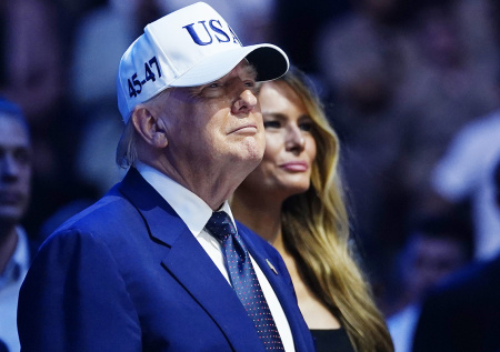 Трамп устроил бои на юбилей: лучшие фото турнира UFC в Белом доме