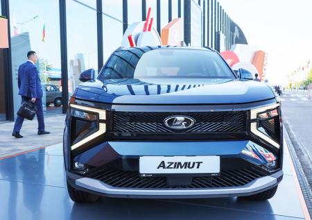 Финальный вариант кроссовера Lada Azimut: цена, двигатель, КПП, мультимедиа