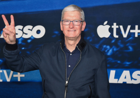 Тим Кук предупредил о повышении цен на Apple