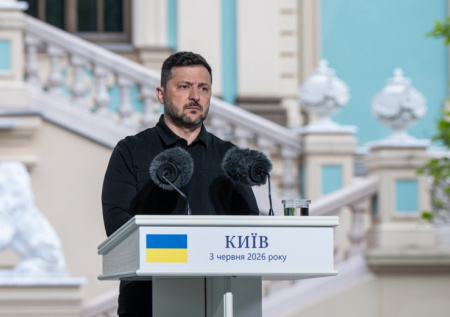 Президент Польши лишил Зеленского высшей награды из-за скандала с УПА