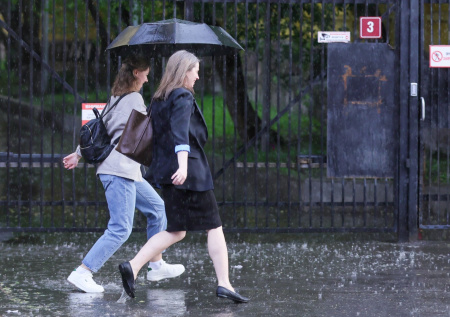 Погода в Москве в субботу, 20 июня: комфортное тепло до +21 и дожди