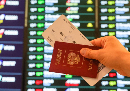 Россиянам рассказали, можно ли вернуть билет при задержке рейса