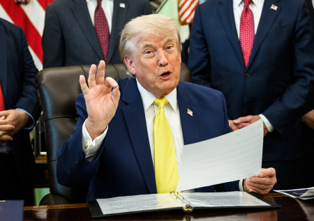 «Только сильнее»: Трамп обратился к Ирану из-за ситуации в Ливане