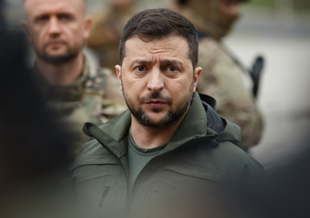 Зеленского высмеяли за желание выбрать переговорщика от ЕС для диалога с РФ