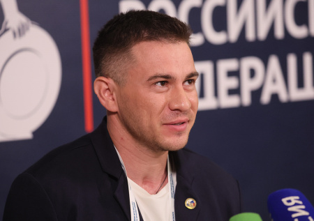 Покоривший Эверест на руках параспортсмен обратился к ветеранам СВО