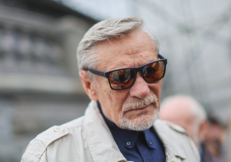 Актер Михайлов призвал поставить памятник ушедшему из жизни Ножкину