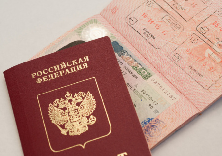Страна Евросоюза увеличила срок выдачи виз россиянам