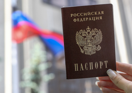 Покоривший Эльбрус итальянский журналист попросил российское гражданство