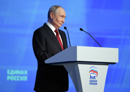 «Пробуют раскачать»: Путин о желании западных элит посеять внутреннюю смуту