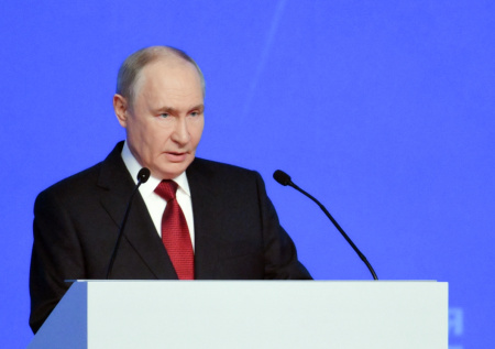 Путин призвал кандидатов на выборах чаще «выходить в поле»