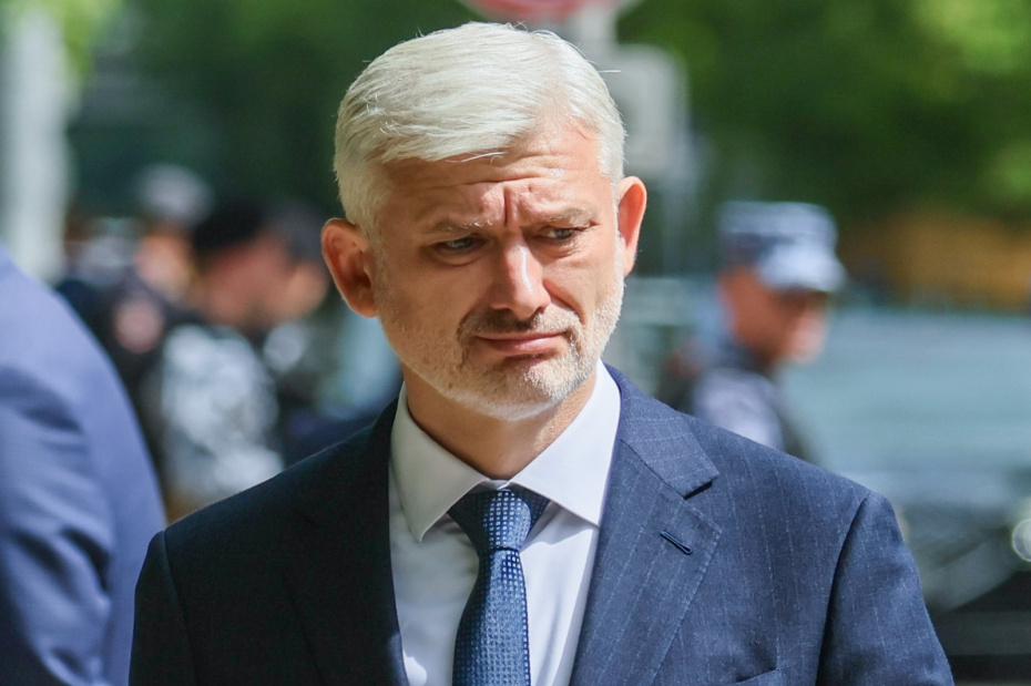 Евгений Дитрих во время прощания с бывшим министром обороны, спецпредставителем президента Сергеем Ивановым в Центральной клинической больнице (ЦКБ) в Москве